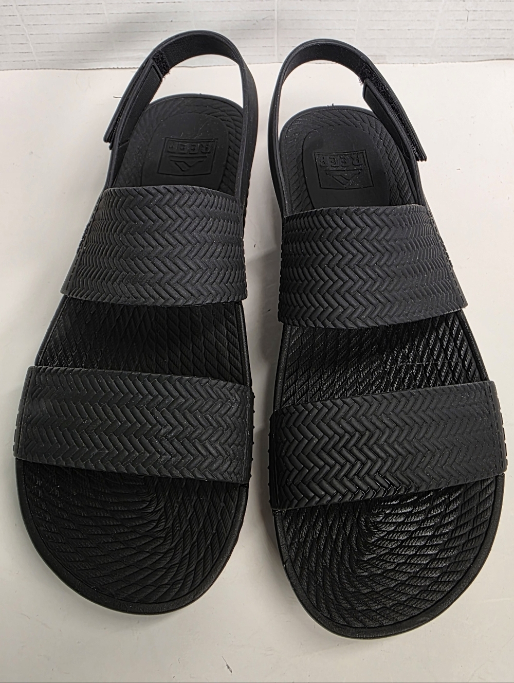 Reef Water Vista Black Rubber Strap Sandals Sz 7